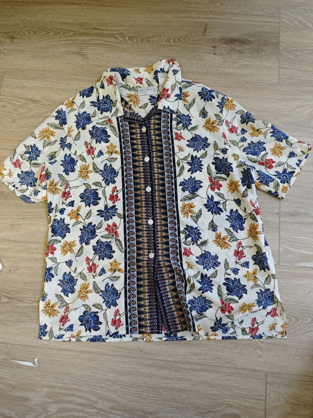 Vintage Liz Claiborne Cream Short-Sleeve shirt